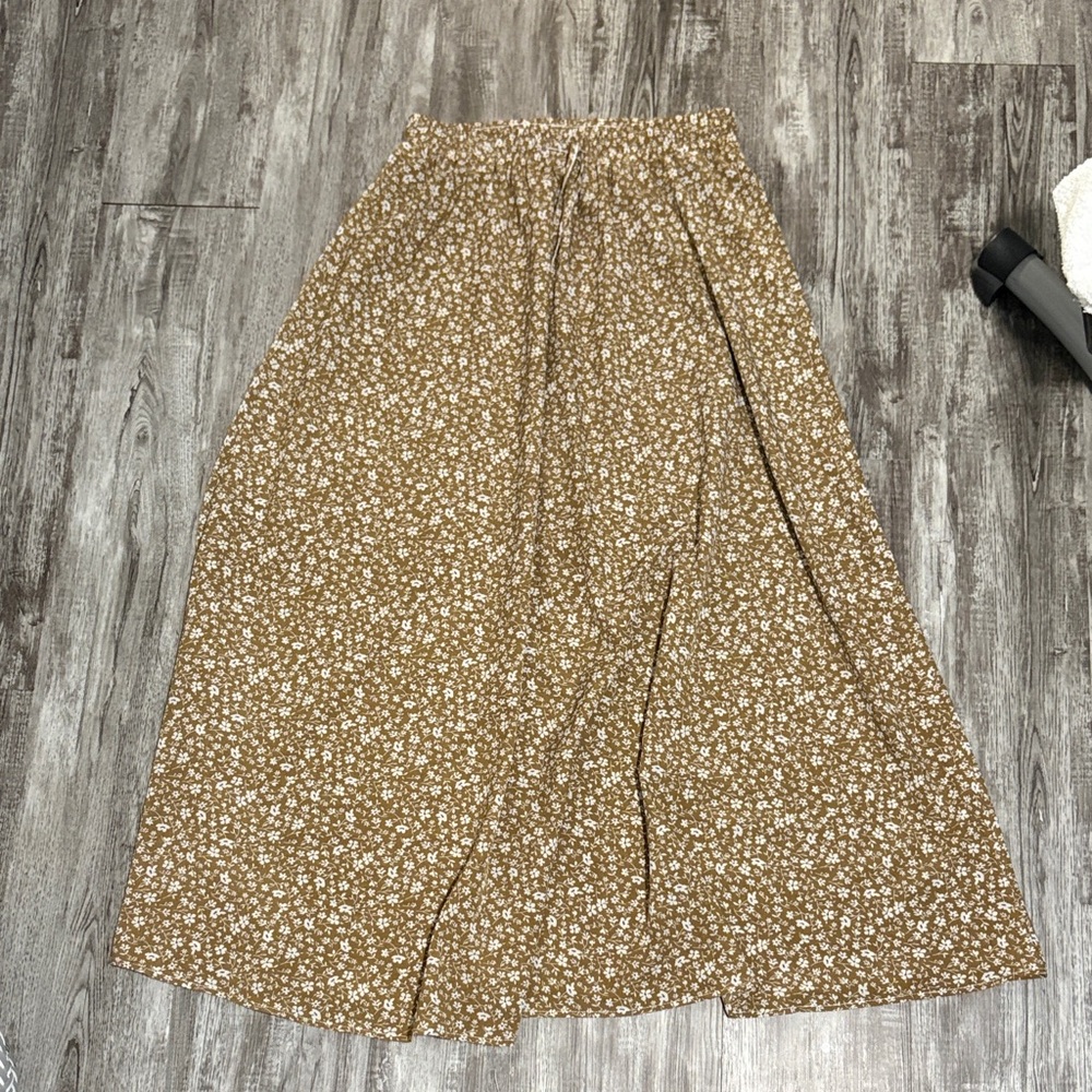 Elegant Floral Maxi Skirt in Brown